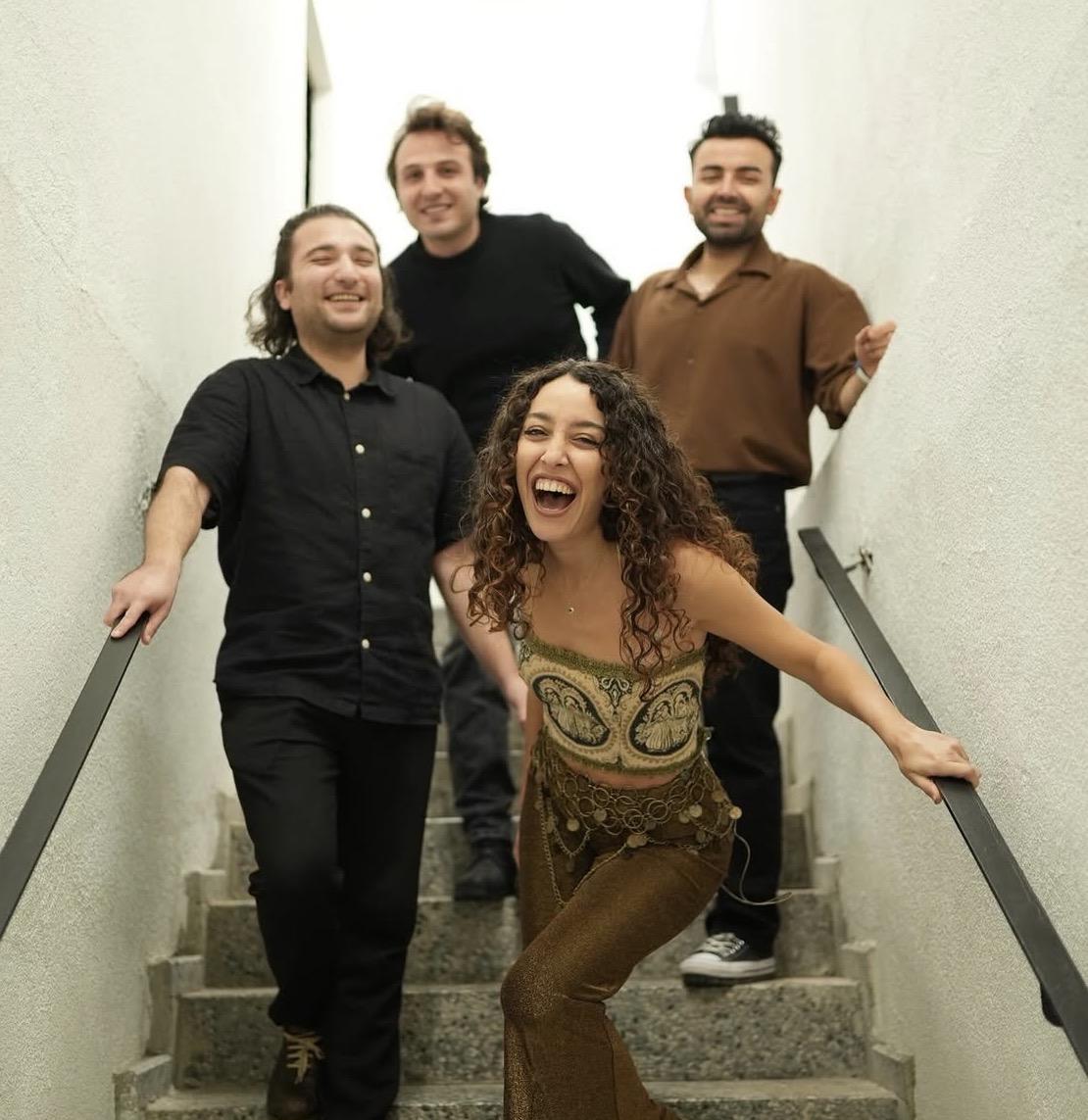 Tour ensemble on stairs